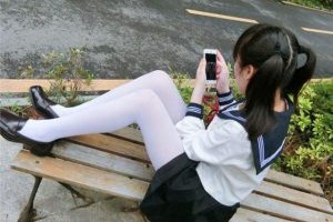 三人女生时尚图片[蓝光]电影海报