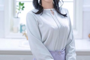 自摸胸部的大胸妹[全集]剧照3