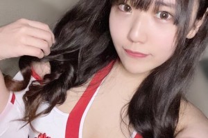 美女大奶被亲被奸大奶视频[MP4]电影海报